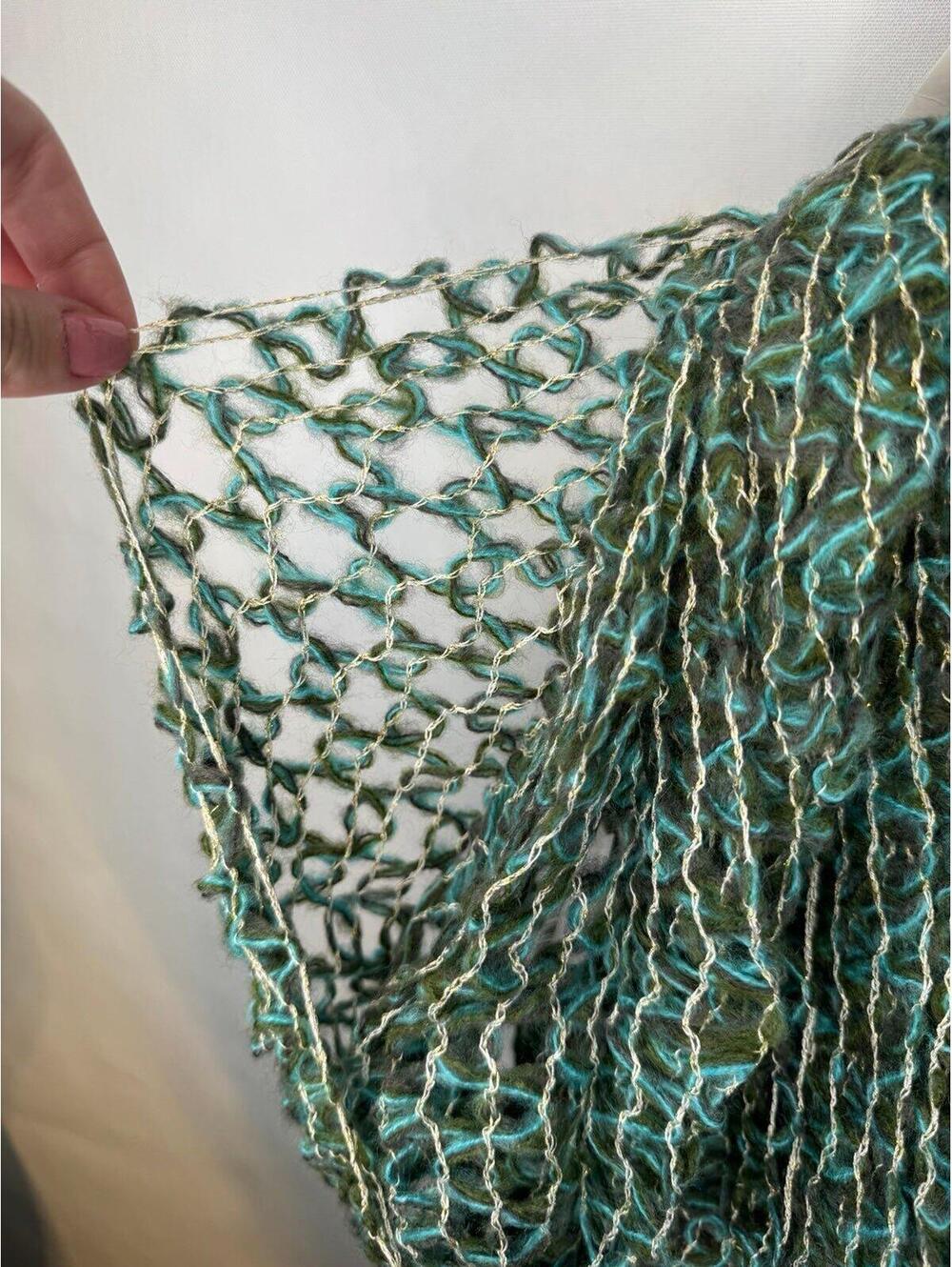 D&Y Figure 8 Multi Loop Infinity Loop Scarf - Picture 6 of 6